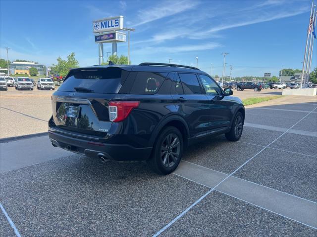 Photo of 2023 Agate Black Metallic Ford Explorer