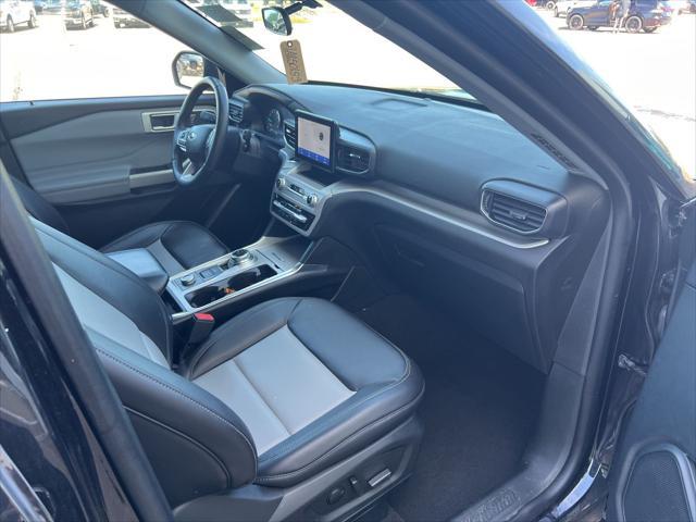 Photo of 2023 Agate Black Metallic Ford Explorer
