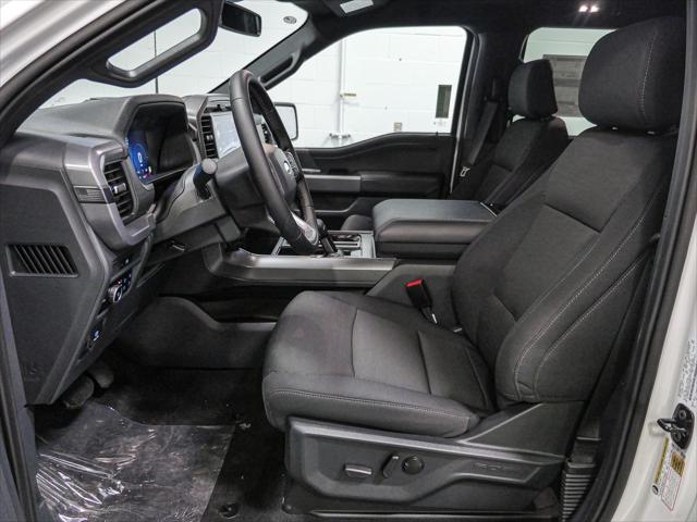 Photo of 2025 Oxford White Ford F-150