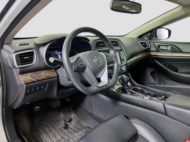 Photo of 2018 Brilliant Silver Nissan Maxima