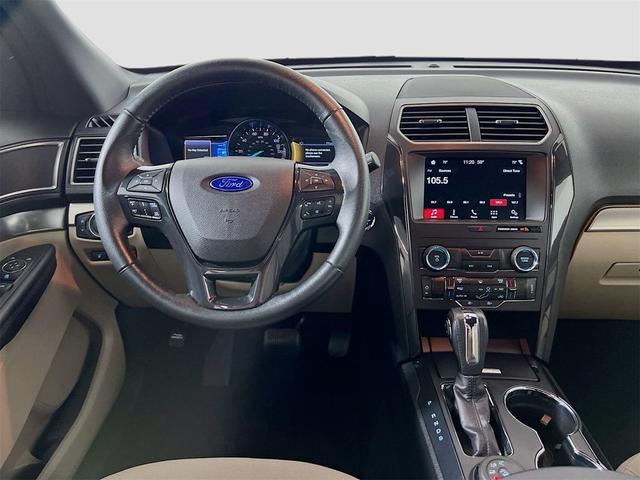 Photo of 2018 Ingot Silver Ford Explorer