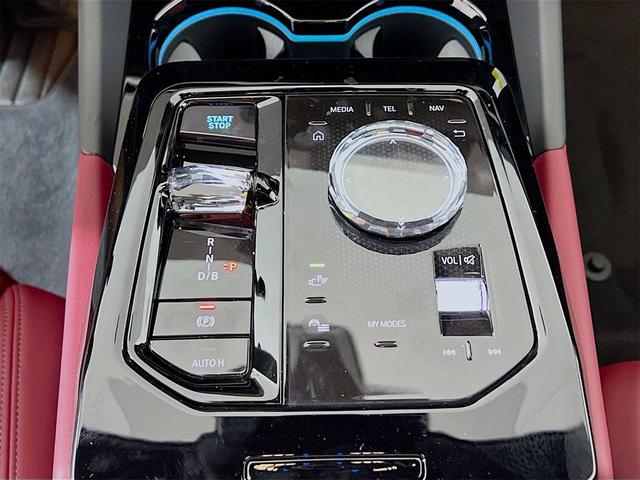 Photo of 2025 Graphite BMW i5