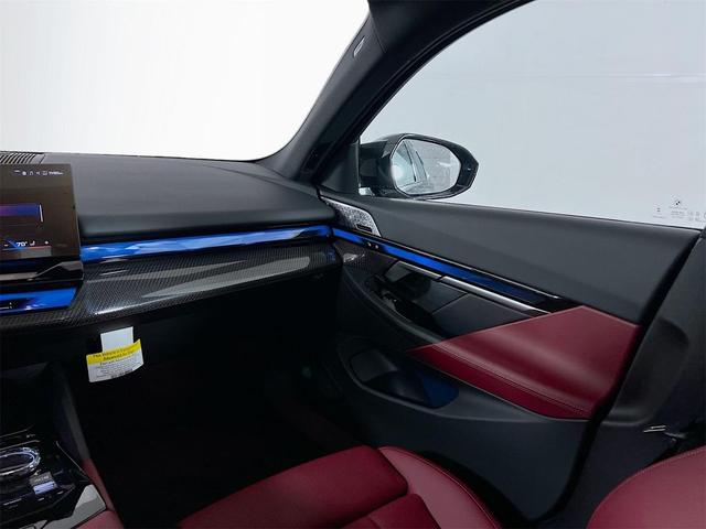 Photo of 2025 Graphite BMW i5