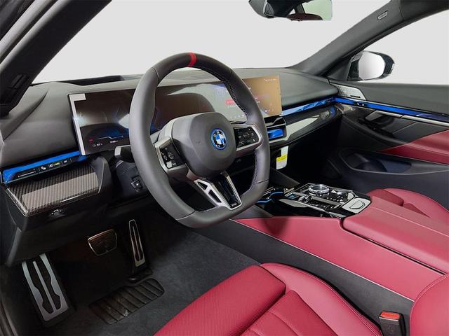 Photo of 2025 Graphite BMW i5
