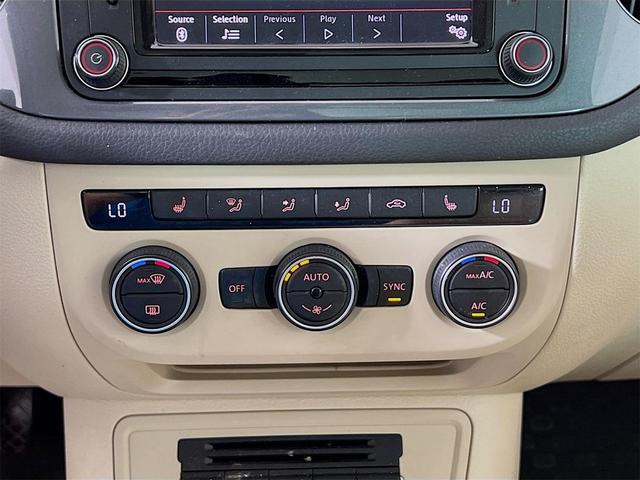 Photo of 2017 Deep Black Pearl Volkswagen Tiguan