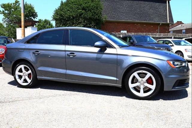Photo of 2015 Gray Audi A3