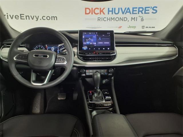 Photo of 2025 Hydro Blue Pearlcoat Jeep Compass