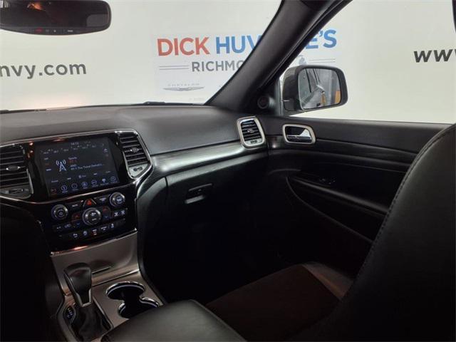 Photo of 2019 Granite Crystal Metallic Clearcoat Jeep Grand Cherokee