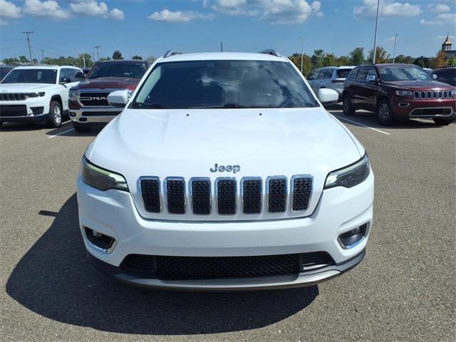 Photo of 2020 Bright White Clearcoat Jeep Cherokee