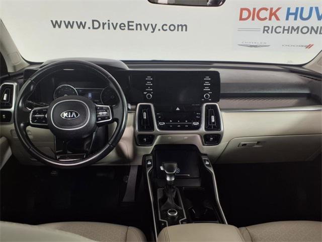 Photo of 2021 Sparkling Silver Kia Sorento