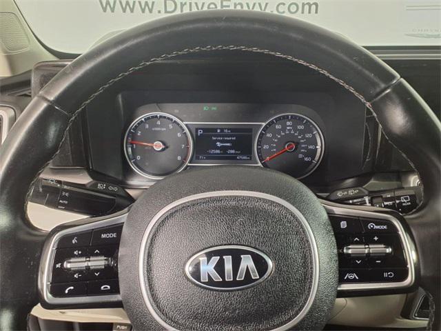 Photo of 2021 Sparkling Silver Kia Sorento
