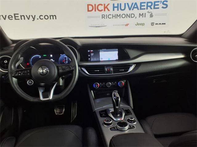 Photo of 2024 Vulcano Black Metallic Alfa Romeo Stelvio