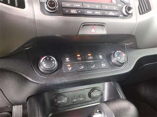 Photo of 2014 Black Cherry Kia Sportage