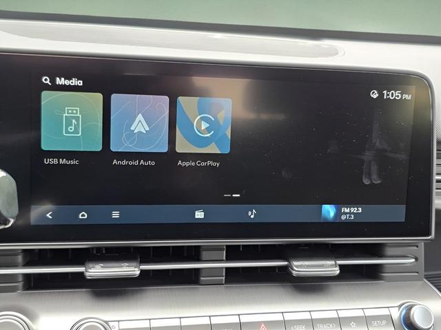 Photo of 2025 Neoteric Yellow Hyundai KONA EV