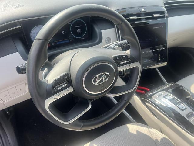 Photo of 2024 Hampton Gray Hyundai TUCSON
