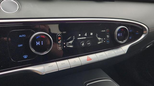 Photo of 2023 Brunswick Green Genesis GV70