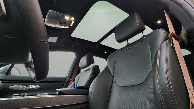 Photo of 2023 Brunswick Green Genesis GV70