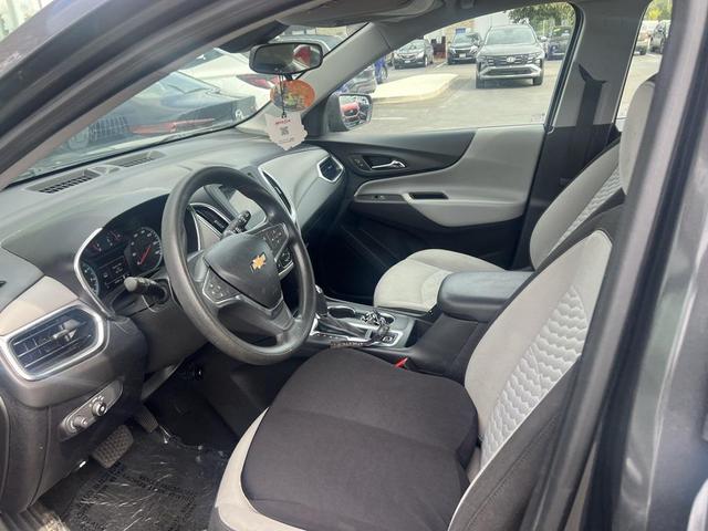 Photo of 2019 Nightfall Gray Metallic Chevrolet Equinox