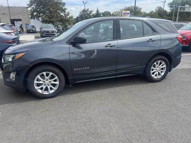 Photo of 2019 Nightfall Gray Metallic Chevrolet Equinox