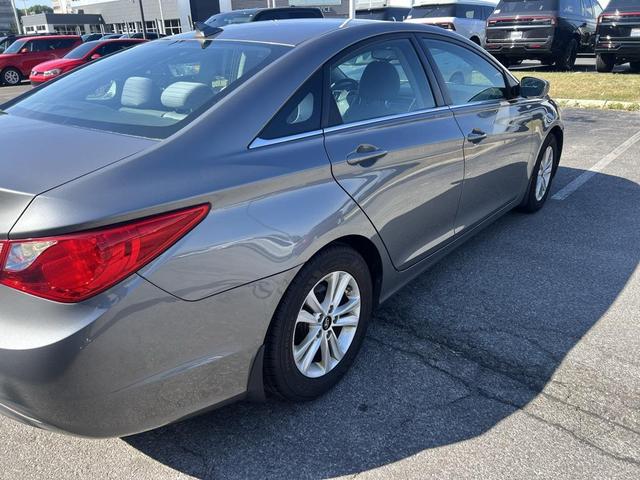 Photo of 2013 Harbor Gray Metallic Hyundai SONATA