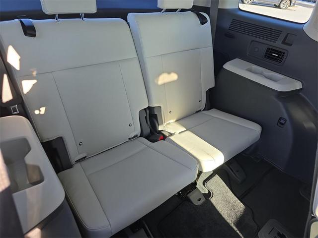 Photo of 2025 Terracotta Orange Hyundai SANTA FE