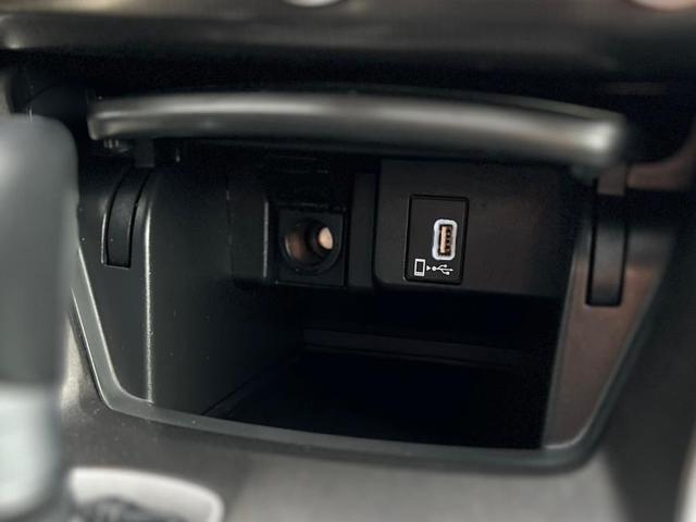 Photo of 2020 Lunar Silver Metallic Honda Accord