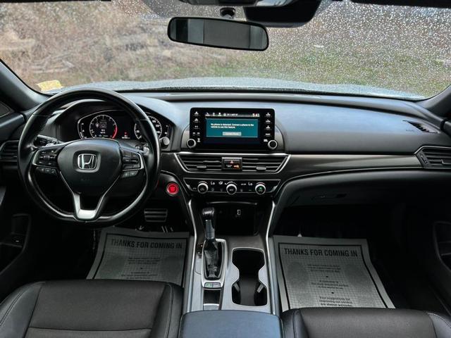 Photo of 2020 Lunar Silver Metallic Honda Accord