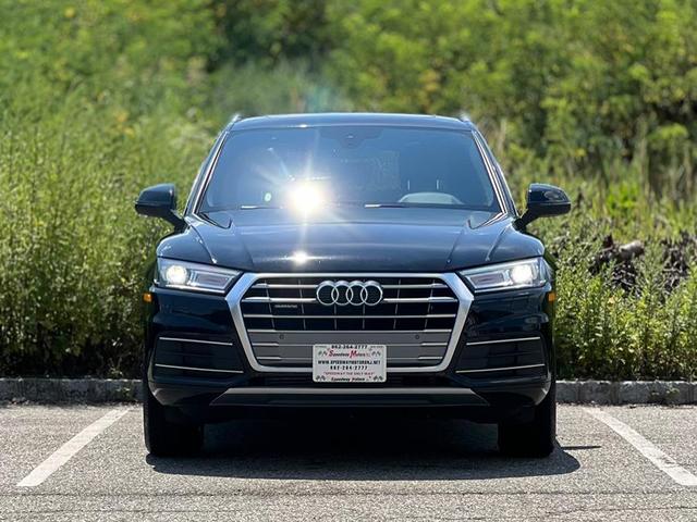 Photo of 2020 Brilliant Black Audi Q5