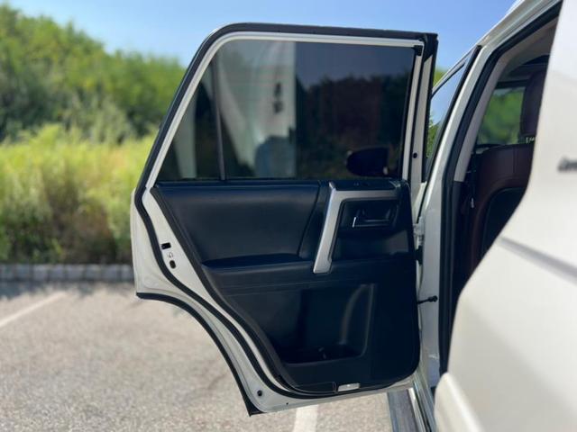 Photo of 2020 Blizzard Pearl Toyota 4Runner
