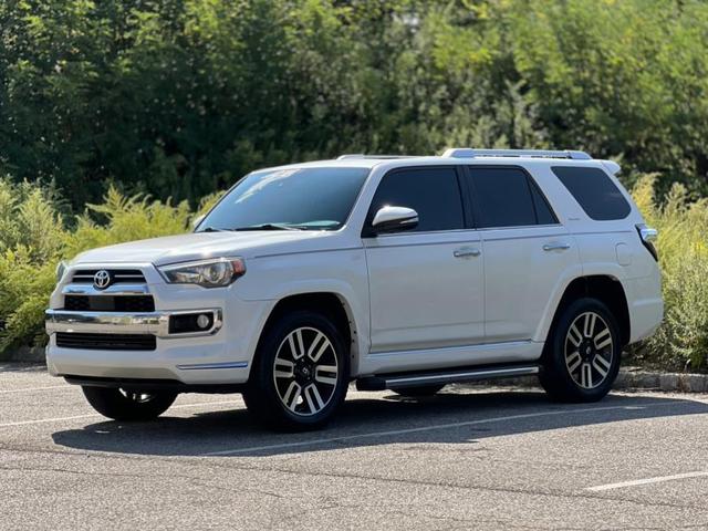 Photo of 2020 Blizzard Pearl Toyota 4Runner