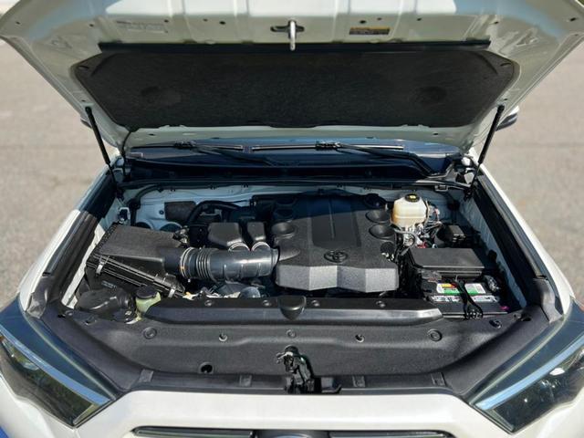 Photo of 2020 Blizzard Pearl Toyota 4Runner