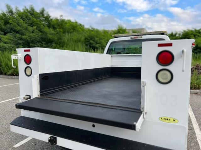 Photo of 2014 Oxford White Ford F-250