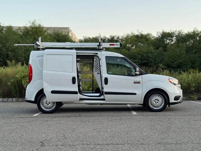 Photo of 2022 Bright White RAM ProMaster City