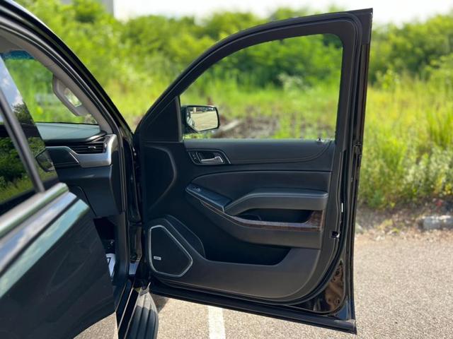 Photo of 2019 Black Chevrolet Tahoe