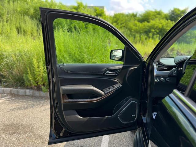 Photo of 2019 Black Chevrolet Tahoe
