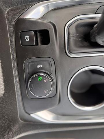 Photo of 2020 Mosaic Black Metallic Chevrolet Traverse