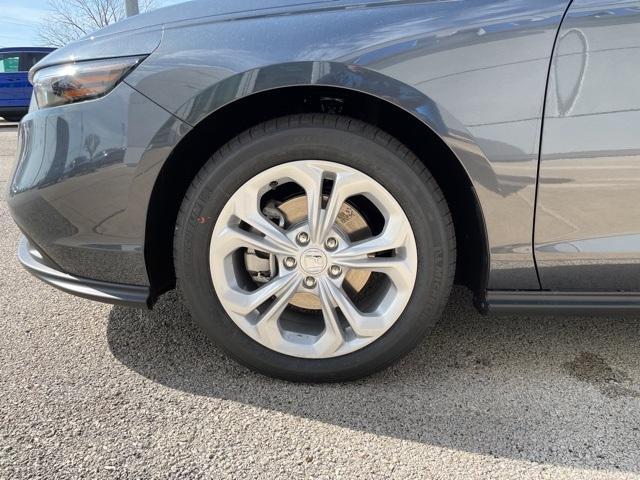 Photo of 2025 Meteorite Gray Metallic Honda Accord
