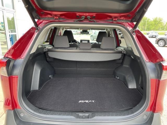 Photo of 2019 Ruby Flare Pearl Toyota RAV4