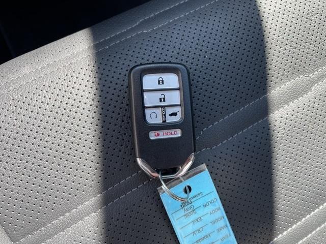 Photo of 2021 Sonic Gray Pearl Honda CR-V