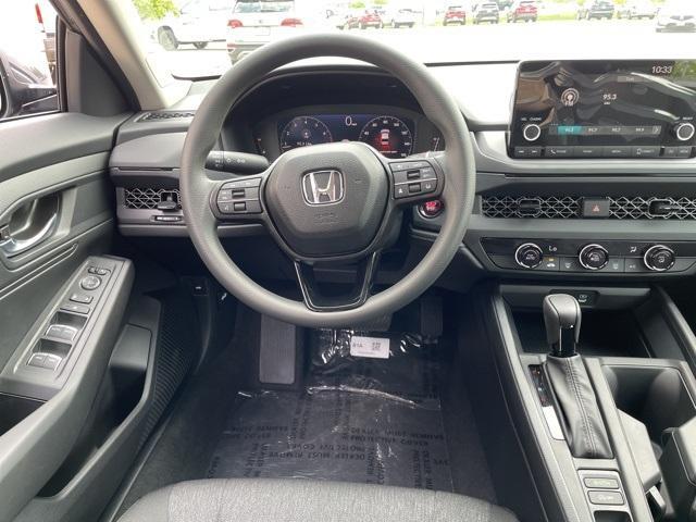 Photo of 2025 Meteorite Gray Metallic Honda Accord