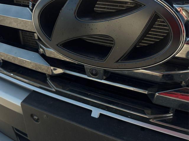 Photo of 2025 Hampton Gray Hyundai TUCSON