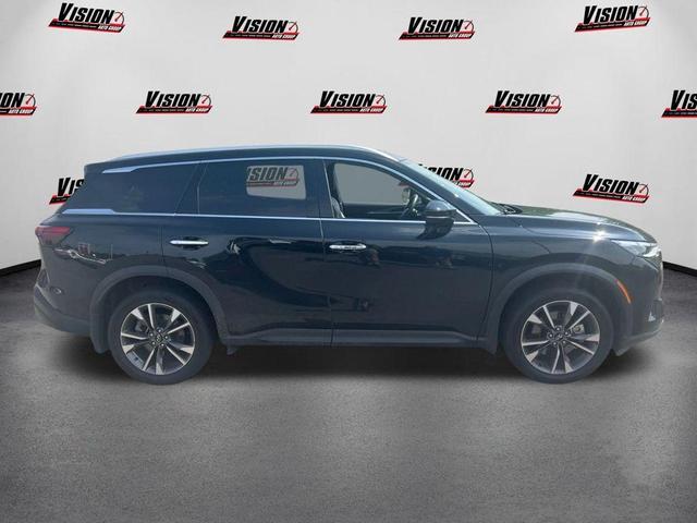 Photo of 2022 Mineral Black INFINITI QX60