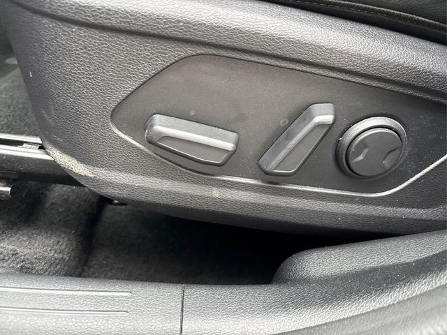 Photo of 2023 Ebony Black Kia Sportage