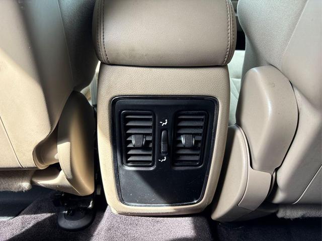 Photo of 2017 Blu By You Pearlcoat Dodge Durango