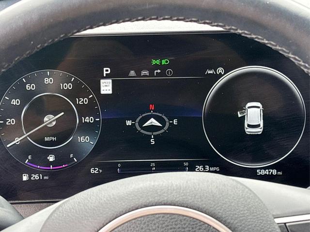 Photo of 2023 Glacial White Pearl Kia Sportage