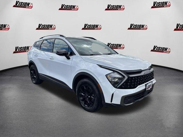 Photo of 2023 Glacial White Pearl Kia Sportage