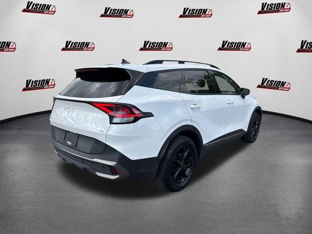 Photo of 2023 Glacial White Pearl Kia Sportage