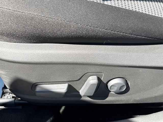 Photo of 2021 Ultra Black Hyundai KONA