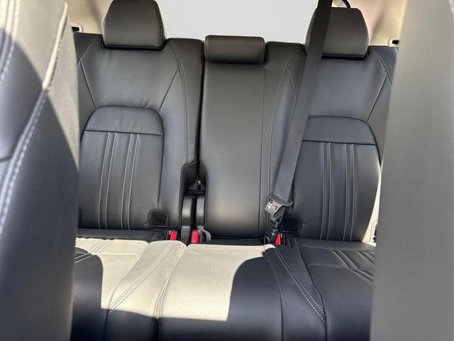 Photo of 2024 Milano Red Honda HR-V