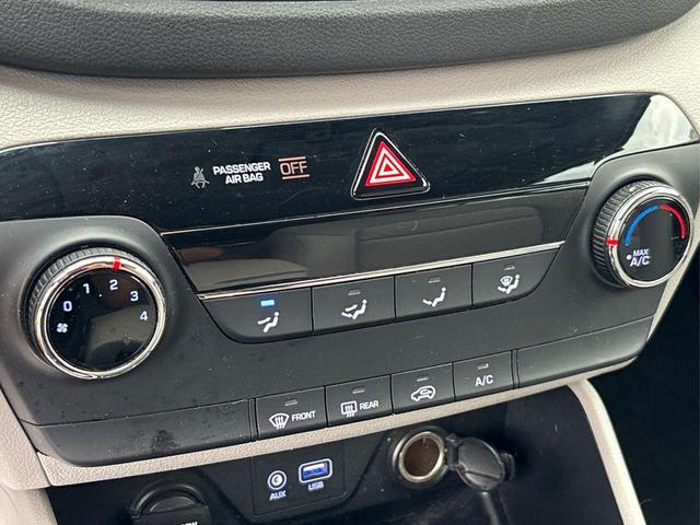 Photo of 2018 Molten Silver Hyundai TUCSON